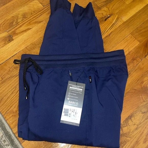 NWT/ Grey's Anatomy™ Barco Eden Women's 5-Pocket Cargo Jogger Scrub Pants - Picture 3 of 9